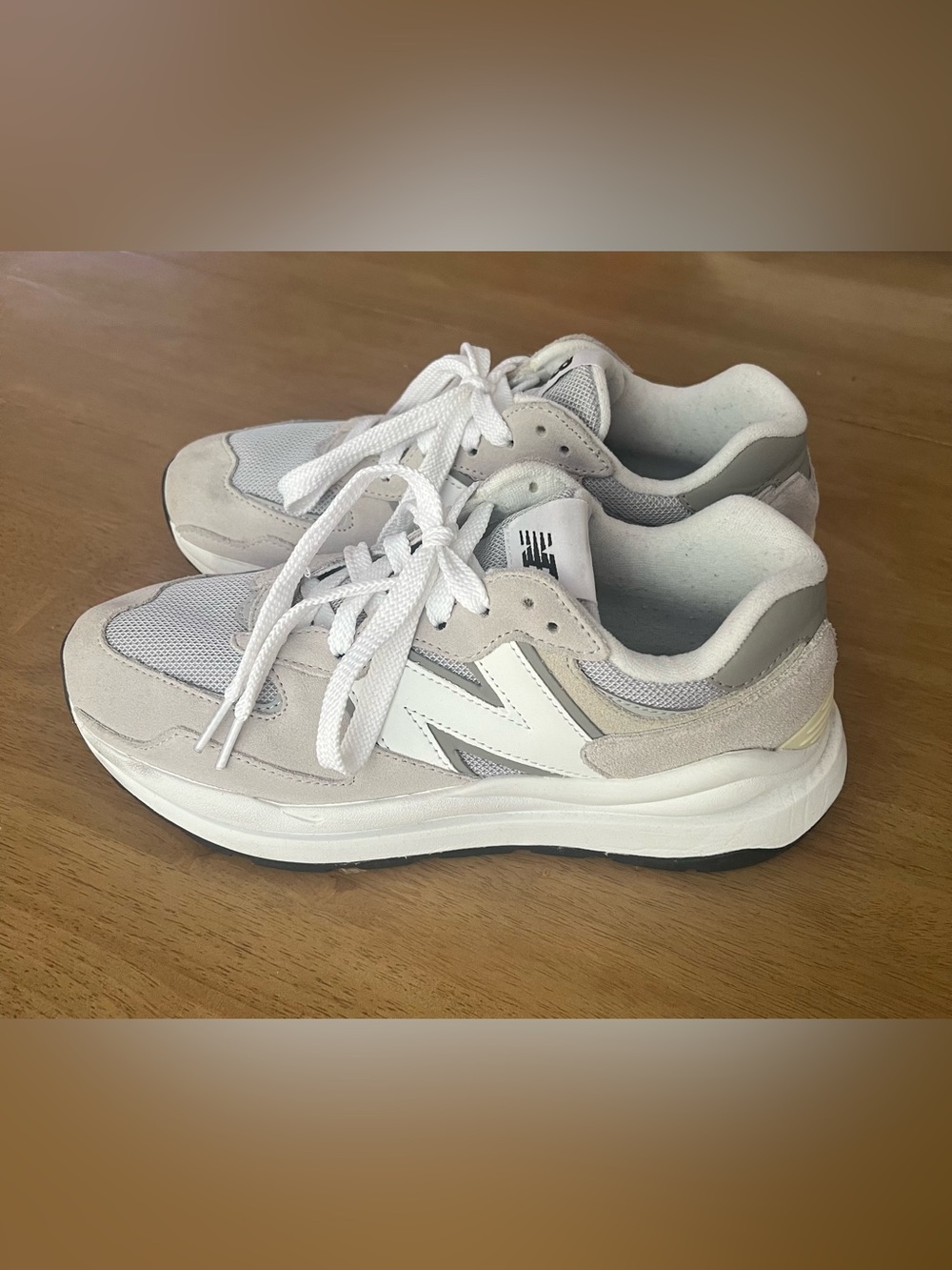 New Balance 57/40 Rain Cloud White & Light Gray Sneakers M 8.5 W 10.5